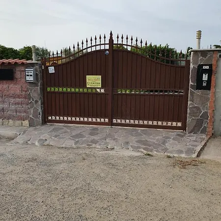 Sinequaroma Guest house 2*