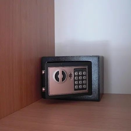 Guest house Sinequaroma 2*
