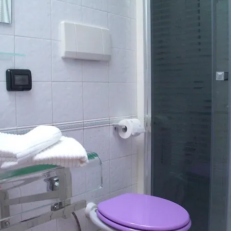 Guest house Sinequaroma