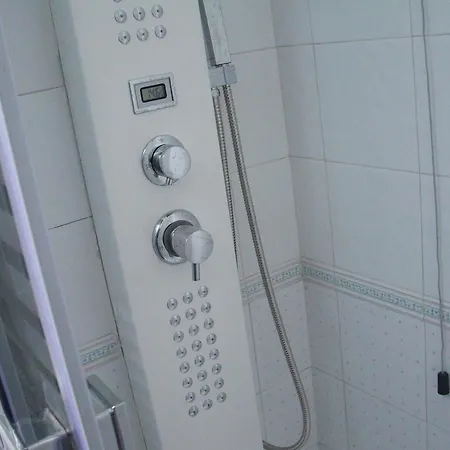 Guest house Sinequaroma Casal Palocco