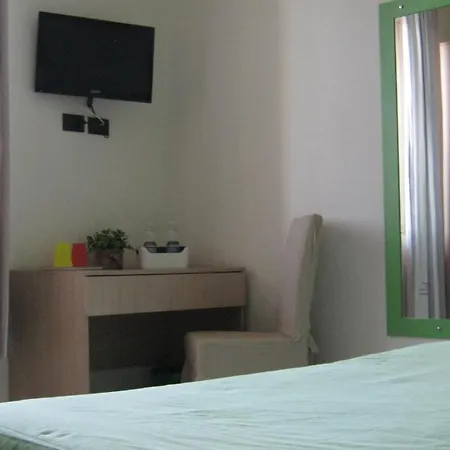 Sinequaroma Guest house